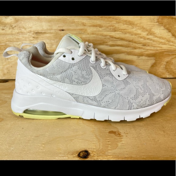 air max motion white